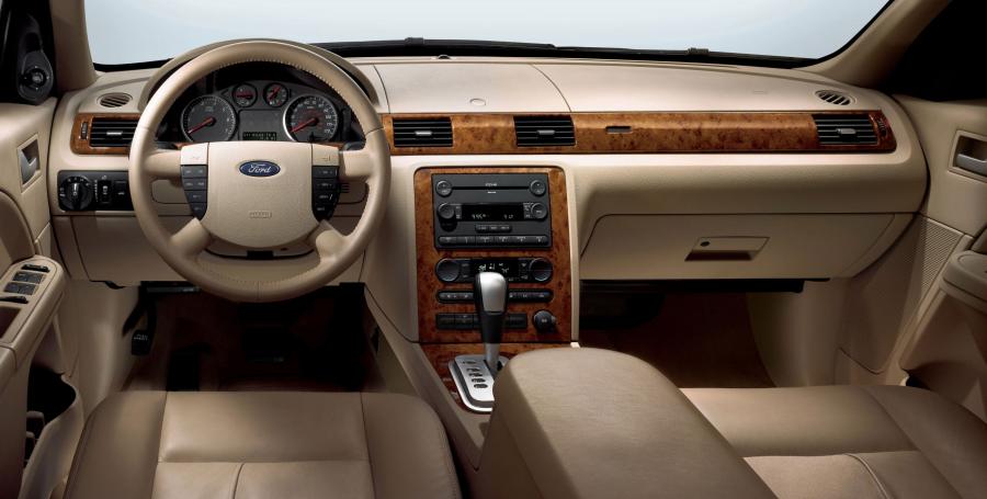  Ford Five Hundred 2005 года  (фото 23 из 99)